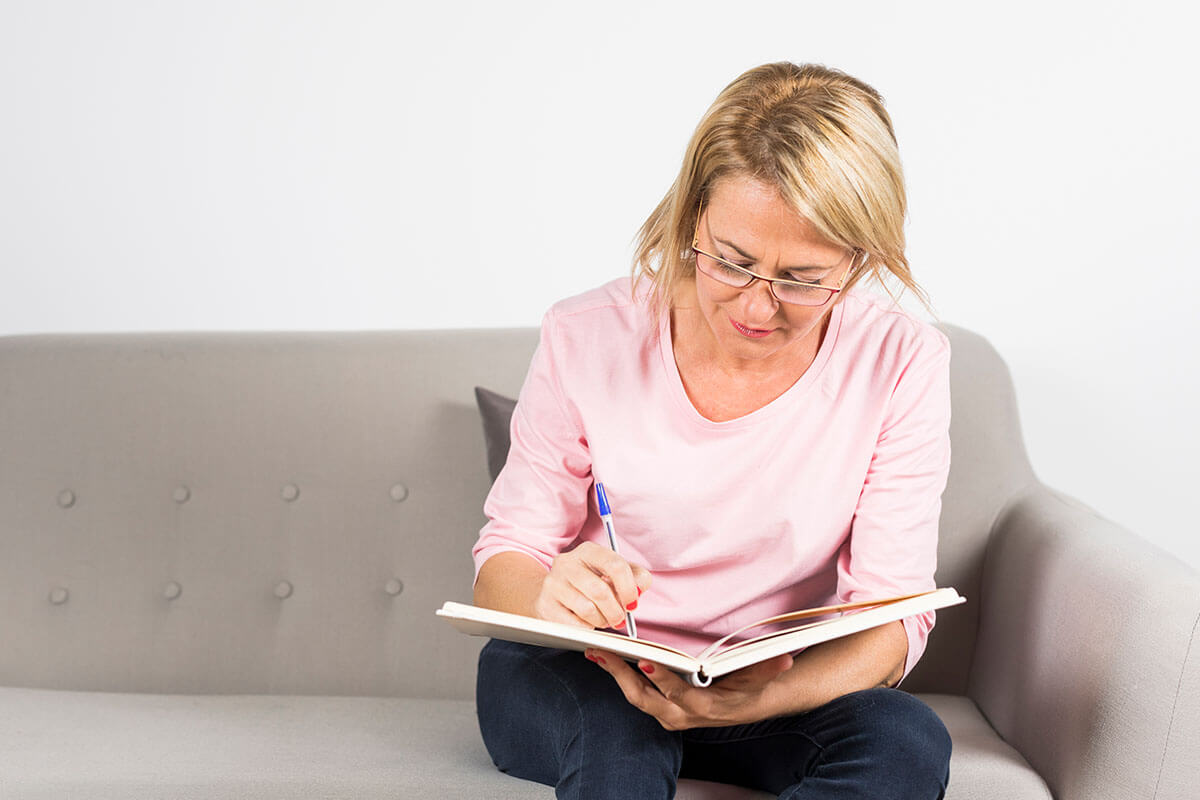 clinical-overview-of-expressive-writing-therapy-in-mental-health-practice
