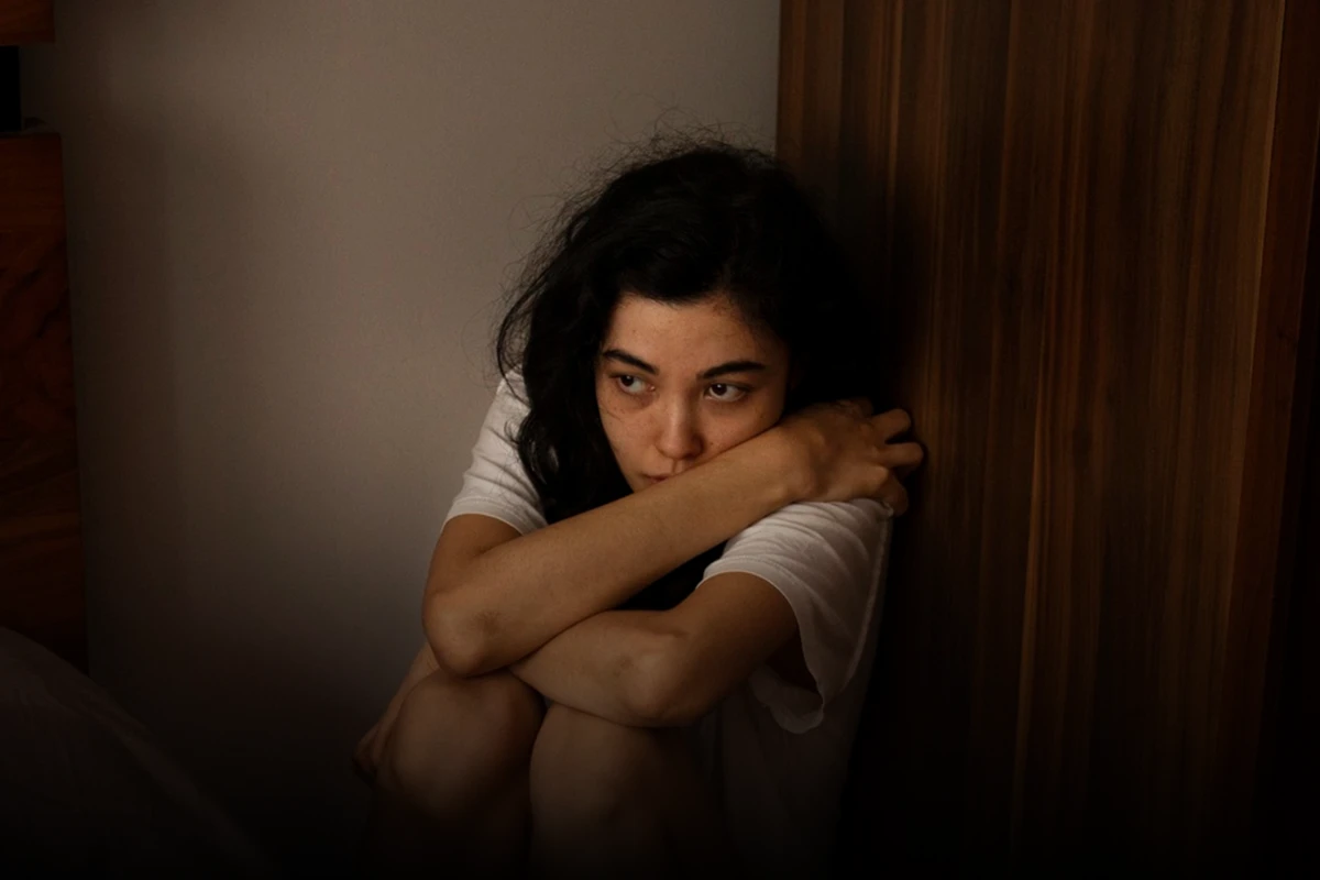 Common Symptoms and Behavioral Signs of Thanatophobia