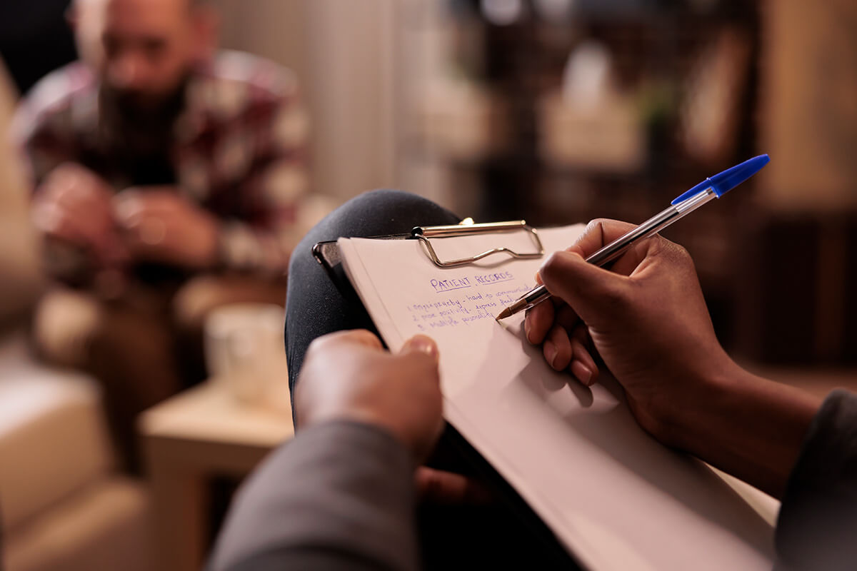 Finding a Therapist: 08 Essential Steps to Choose the Right One for You
